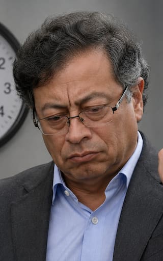 Confirmado y oficial | Gustavo Petro dio marcha atrás y mantiene las 44 horas de jornada laboral por semana