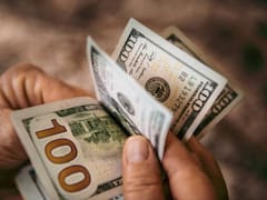 Pago confirmado: depositan 8,000 dólares en las cuentas bancarias de estas personas