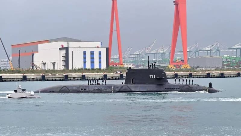 China incrementó sus maniobras militares alrededor de la isla, lo que convierte la capacidad submarina en un elemento disuasivo clave.