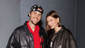 Hailey Bieber tiene 29 años y reveló cómo cambió su relación con Justin después de ser mamá: “Ves a tu pareja de una manera diferente”