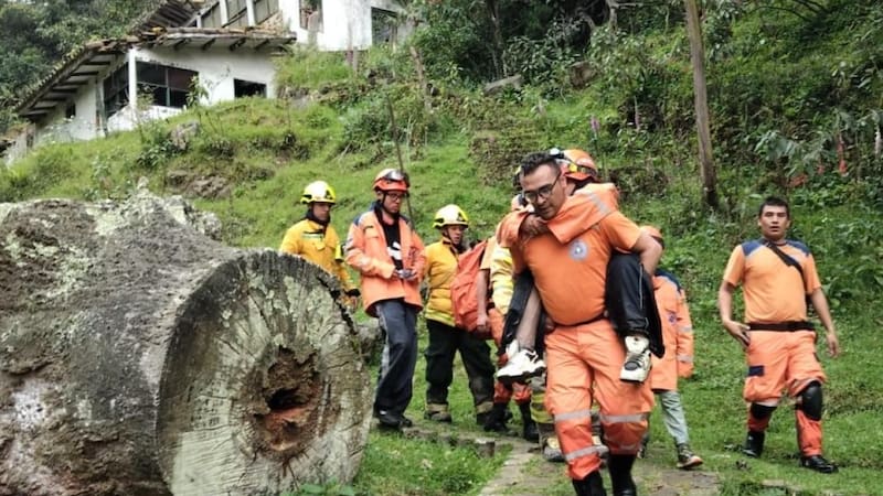 Las autoridades confirmaron el hallazgo con vida de cinco menores y dos adultos que permanecieron más de 18 horas desaparecidos en el Cerro de Monserrate.