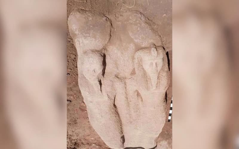 La estatua pesa toneladas y mide más de dos metros (Fuente: Ministerio de Turismo y Antigüedades de Egipto).