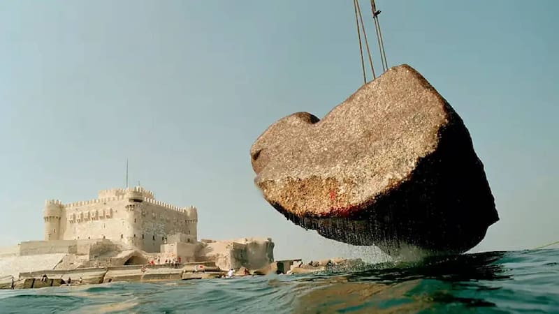 Hallazgo histórico: rescatan del mar restos del Faro de Alejandría, una de las siete maravillas del mundo