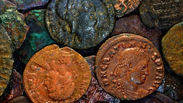 Descubrimiento millonario: encuentran 600 kilos de monedas romanas que valen cientos de miles de euros