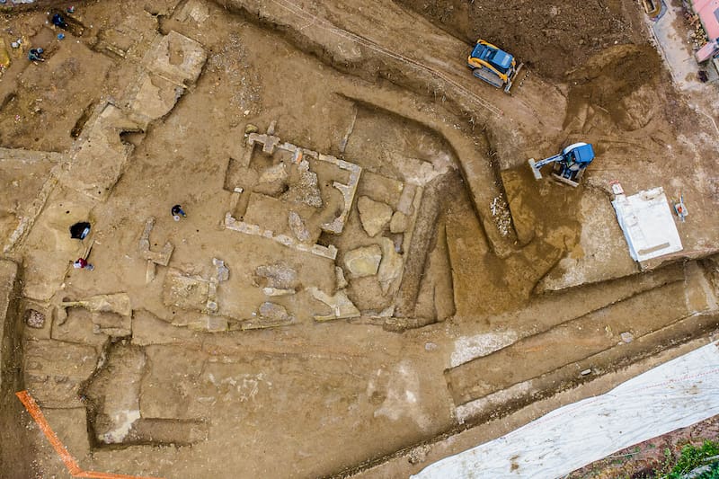 Roma continúa revelando los rastros ocultos de su pasado imperial. Bajo capas de historia y construcciones superpuestas, nuevas excavaciones siguen sacando a la luz vestigios del mundo antiguo que cambian lo que creíamos saber.