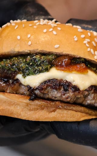 Lanzan la hamburguesa mundialista “anulo mufa” como cábala para la Selección Argentina: “No podemos garantizar el resultado, pero si el ritual…”