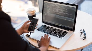 Harvard tiene cursos gratis para aprender a programar: obtendrás sueldos de más de 2000 euros