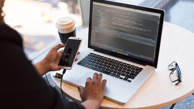 Harvard tiene cursos gratis para aprender a programar: obtendrás sueldos de más de 2000 euros