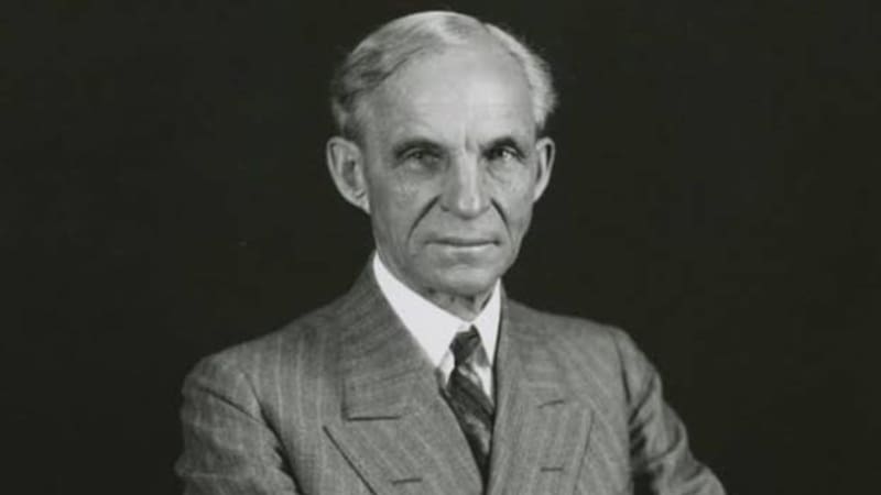 Henry Ford, ingeniero: “En cuanto alguien se cree experto, lo despedimos; nadie que conozca su trabajo se considera como tal”