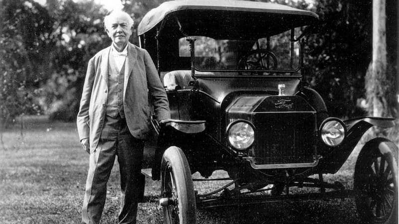 Henry Ford, ingeniero: “En cuanto alguien se cree experto, lo despedimos; nadie que conozca su trabajo se considera como tal”