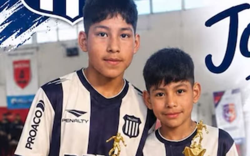 Los hermanos desaparecidos en Santa Cruz jugaban en el club Talleres RG.