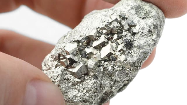 El hallazgo del siglo: descubren el yacimiento de hierro más grande de la historia y le pertenece todo a este país: vale más de 5,6 billones de euros