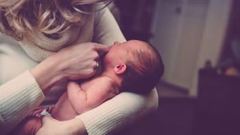 Se despide la Ley del Registro Civil: las madres podrán ahora forzar a los hijos a que lleven su apellido