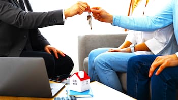 Se confirmó la peor noticia: las solicitudes de hipoteca caen 8,5% y cada vez menos familias acceden a una vivienda