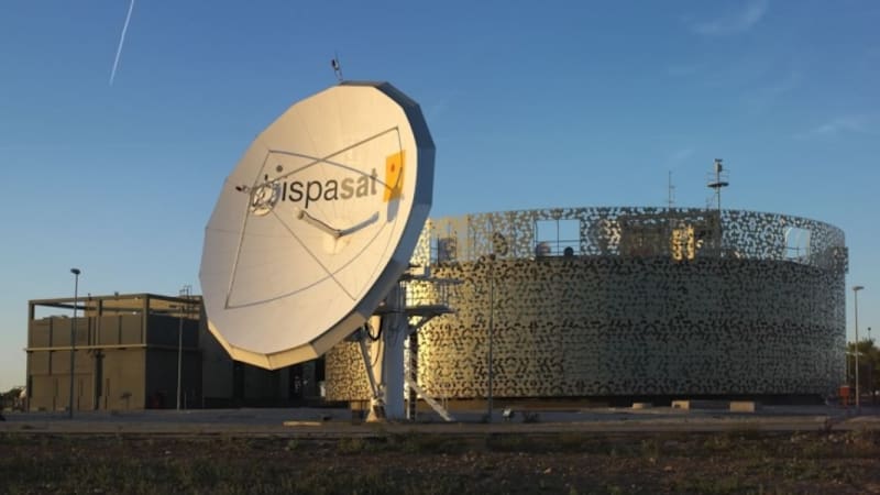 HispaSat, propiedad de Indra, consigue el mayor contrato para poner en marcha el proyecto IRIS2 por más de 1.600 millones