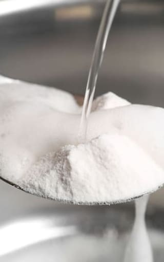 Agua oxigenada y bicarbonato de sodio: la mezcla 100% eficaz para una limpieza profunda del hogar