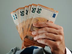 Un directivo de una gran empresa española puede ganar hasta 111 veces más que el salario medio, según un estudio