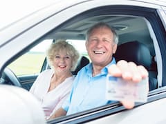 Es oficial | La DGT pone punto final al carnet de conducir de mayores de 65 años: todo lo que se sabe