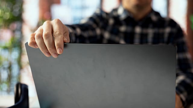 Diputados aprueba ley histórica de “desconexión digital”: tu jefe ya no podrá enviarte WhatsApp, correos electrónicos ni mensajes de trabajo fuera del horario