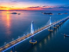 Una potencia mundial construyó un puente de 55 kilómetros sobre el mar | Una inversión récord y 3 megaciudades conectadas en 40 minutos