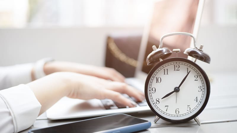 Reforma laboral | El Supremo confirma que el desayuno y los 15 minutos de cortesía forman parte de la jornada laboral. (Fuente: Shutterstock).