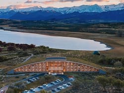 Llega el primer cinco estrellas a Chubut: mira a viñedos y apunta al trekking
