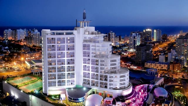 Avanzan las negociaciones para comprar el Hotel y el Casino Enjoy Punta del Este