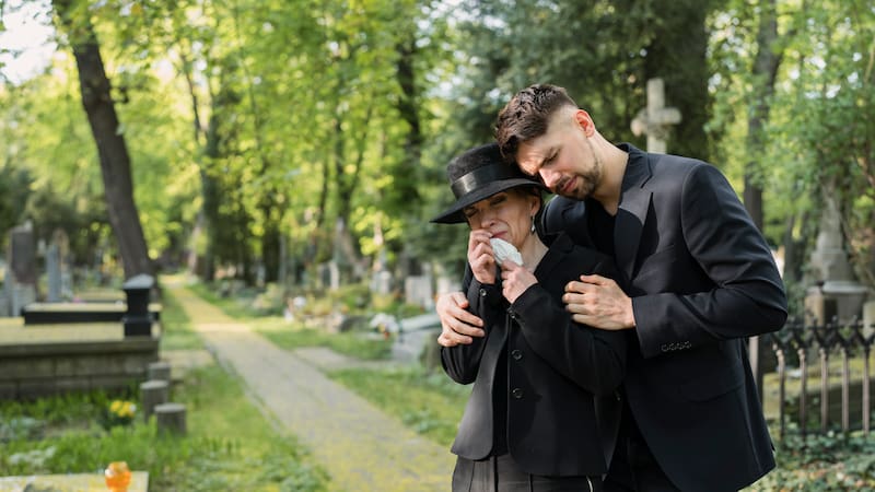 How does the legal process of inheritance after a family member dies works?