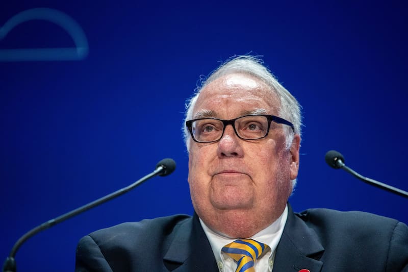 Howard, el hijo de Warren Buffett, es presidente de Berkshire Hathaway desde el viernes.
