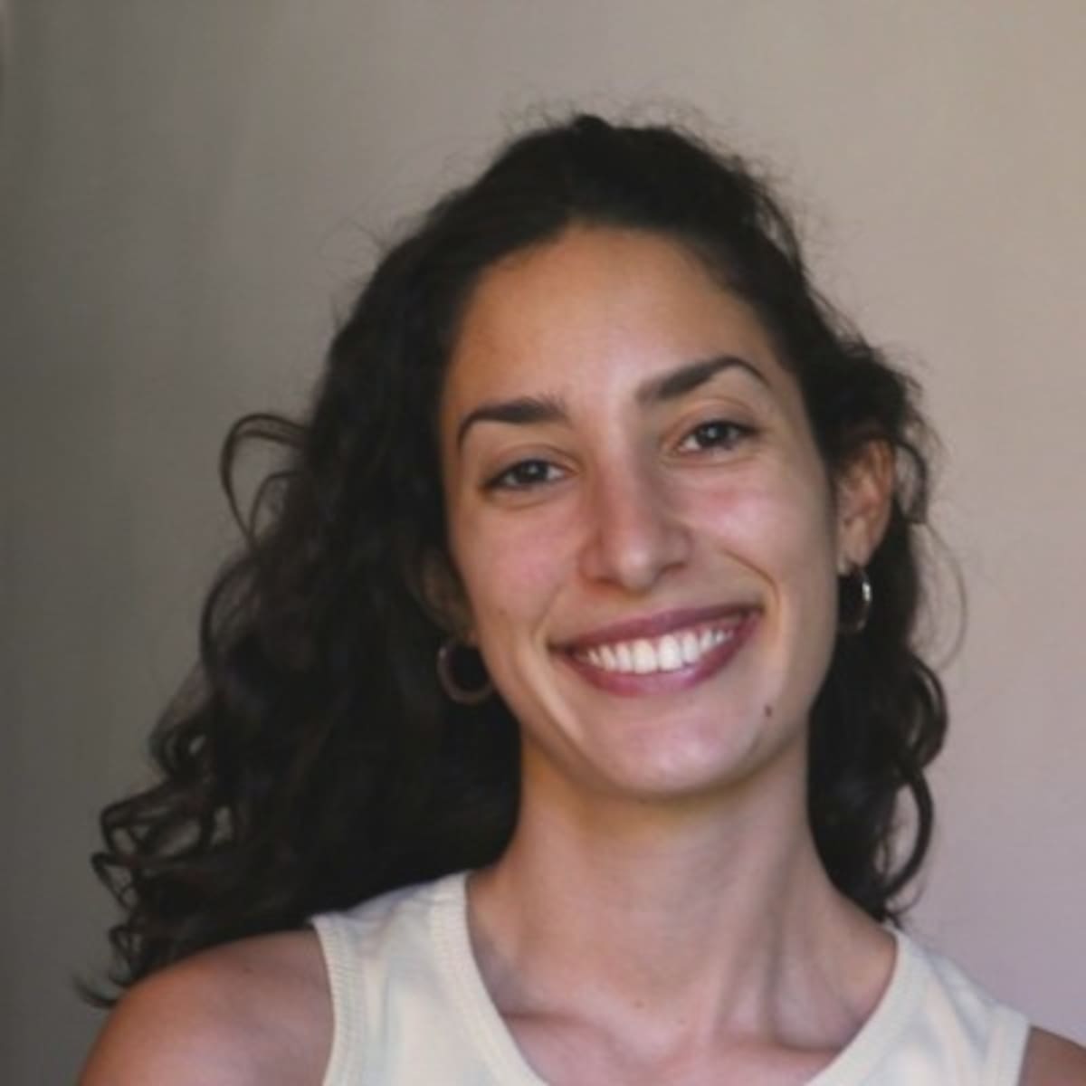 Juana Posbeyikian
