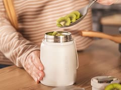 Por qué investigadores recomiendan comer 2 kiwis al día y cuáles son los efectos en la salud intestinal, cardiovascular y en la piel