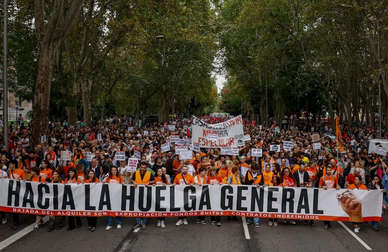 La huelga general del 11 de noviembre reclama medidas frente a la crisis de la vivienda.