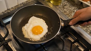 Fritos o revueltos: la forma correcta de cocinar el huevo para aprovechar al máximo sus proteínas