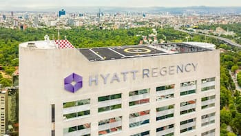Hyatt apuesta por México pese a turbulencias: Alista tarjeta de crédito y apuestas en resorts todo incluido