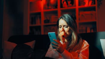 ¿Se puede extrañar a una inteligencia artificial? La ciencia estudió qué pasa cuando cambia un chatbot
