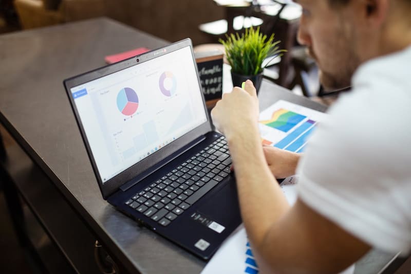 La cotización de las acciones más destacadas en el IBEX (foto: Pexels).