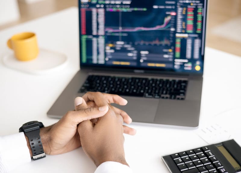 La cotización de las acciones más destacadas en el IBEX (foto: Pexels).