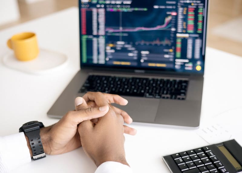 La cotización de las acciones más destacadas en el IBEX (foto: Pexels).