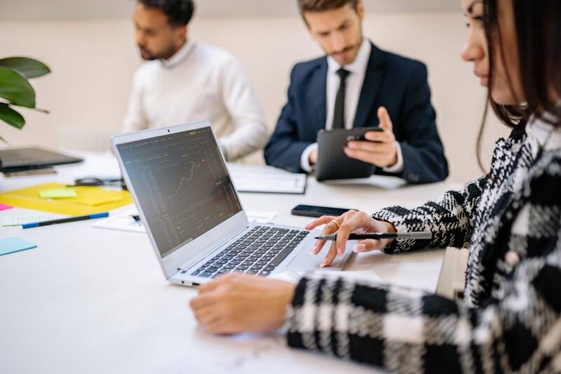 La cotización de las acciones más destacadas en el IBEX (foto: Pexels).