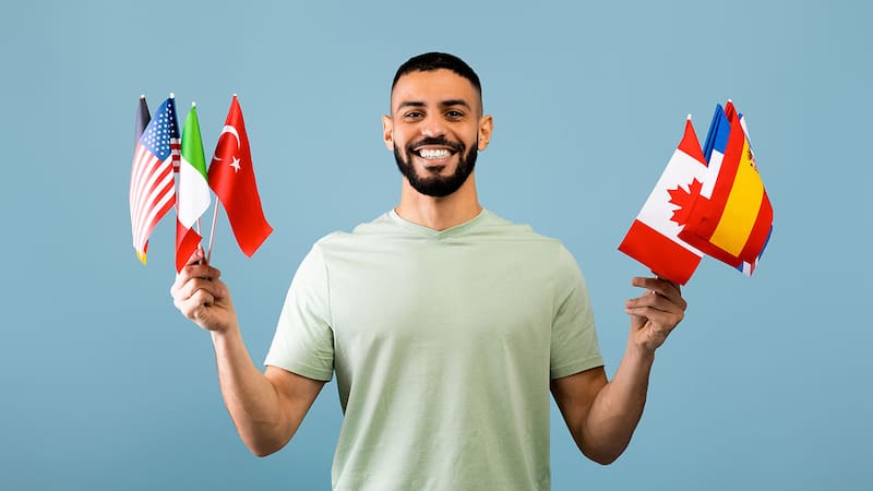 “En EE.UU. te atienden más en castellano que en algunas comunidades autónomas”: alertan sobre el retroceso del idioma en España. Fuente: Shutterstock