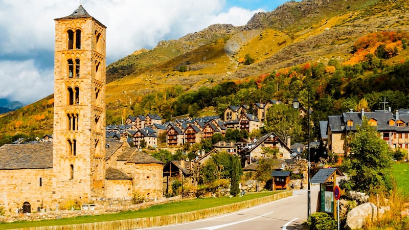 El Vall de Boí busca nuevos habitantes con alquileres accesibles y ayudas económicas para emprender en un entorno natural con oportunidades laborales y menor coste de vida.