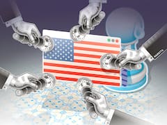 Aliviado con Bessent, Caputo resiste críticas por el dólar