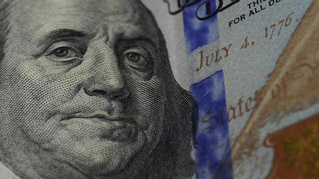 ¿Dólar a $ 1700? Qué valor esperan para la divisa más de 40 gurúes de la City