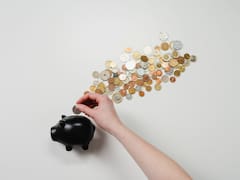 Plazos fijos rinden la mitad que la inflación: a dónde van ahora los pesos