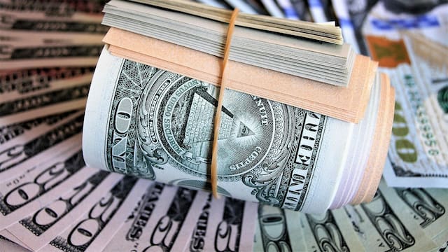 Cuántos pesos emite el BCRA para comprar dólares y por qué el mercado no ve riesgos cambiarios