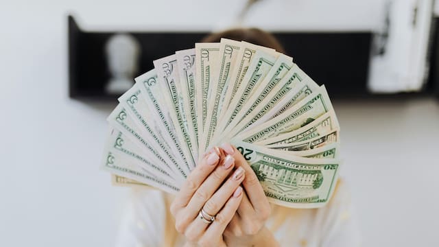 Dólar oficial HOY: así cerró la cotización de este lunes 8 de diciembre