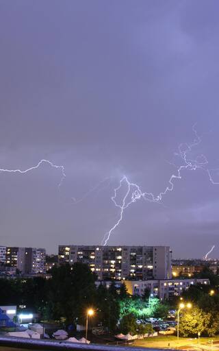 Llega la tormenta negra de 48 horas: la más intensa de abril con lluvias y fuertes ráfagas de viento