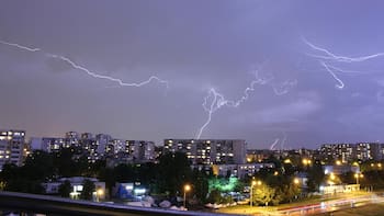Llega la tormenta negra de 48 horas: la más intensa de abril con lluvias y fuertes ráfagas de viento