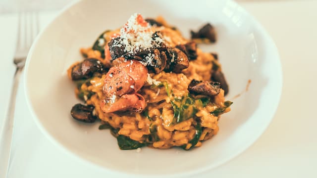 Risotto de berberechos: así puedes preparar la receta más tradicional de la cocina gallega.