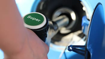 ¿Cuánto cuesta cargar el coche? Este es el precio del litro de gasolina y el del gasóleo este jueves 28 de mayo